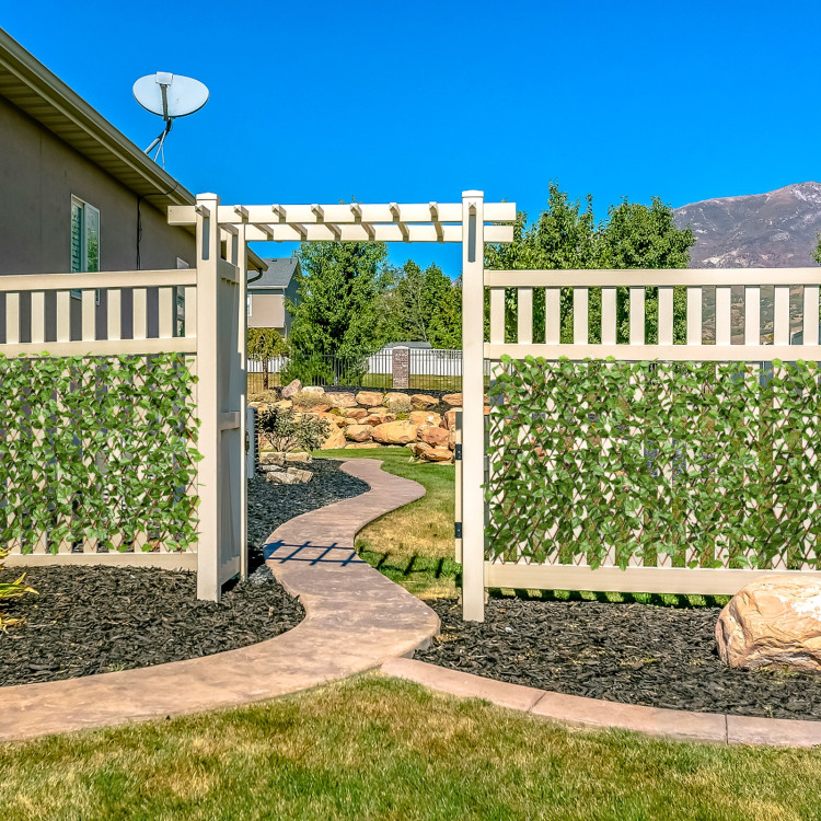 3 Pieces Retractable Artificial Leaf Faux Ivy Privacy Fence Screen ExpandableCostway Gallery View 7 of 15