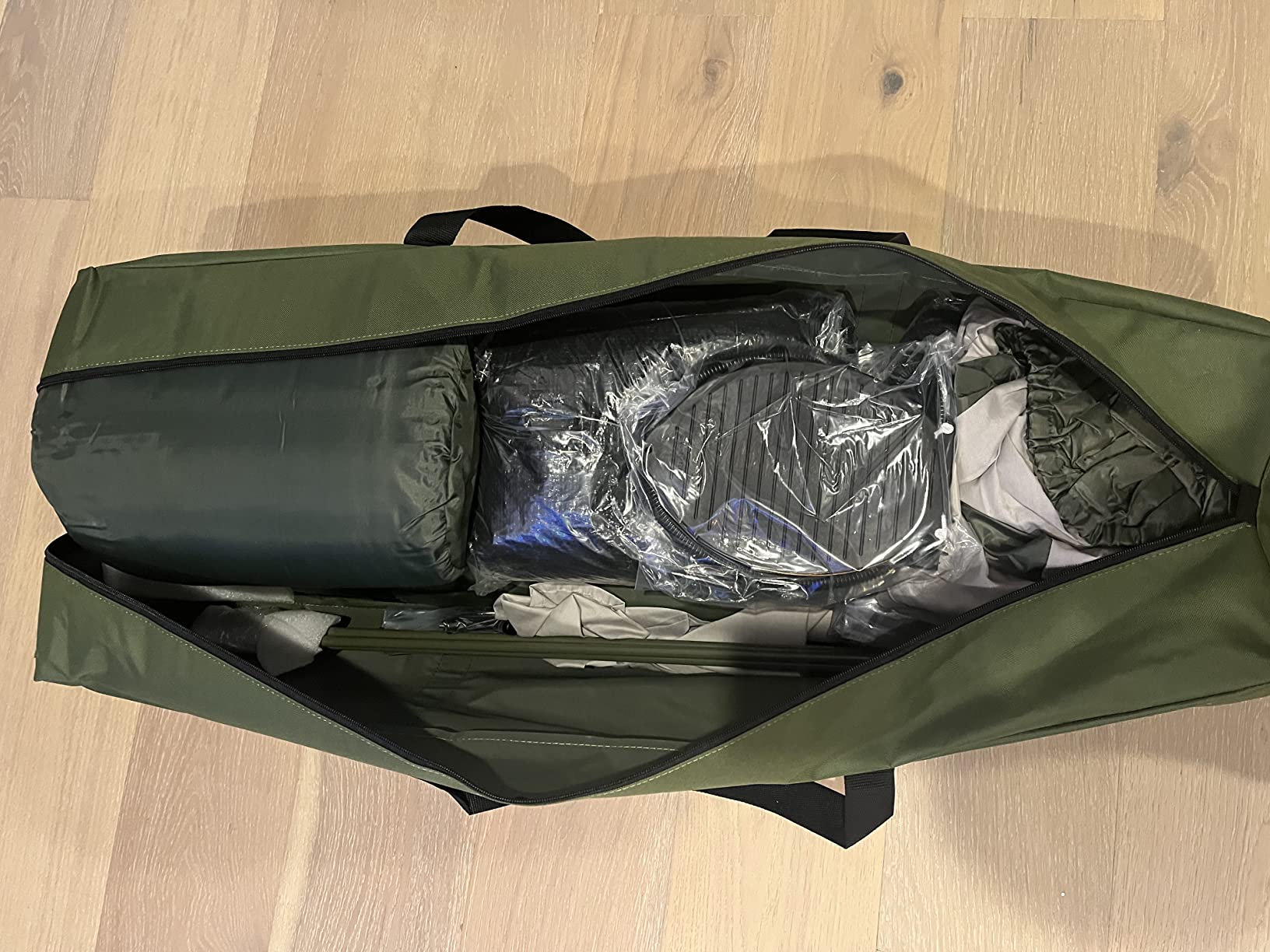 Easy setup and storage in a carry bag!