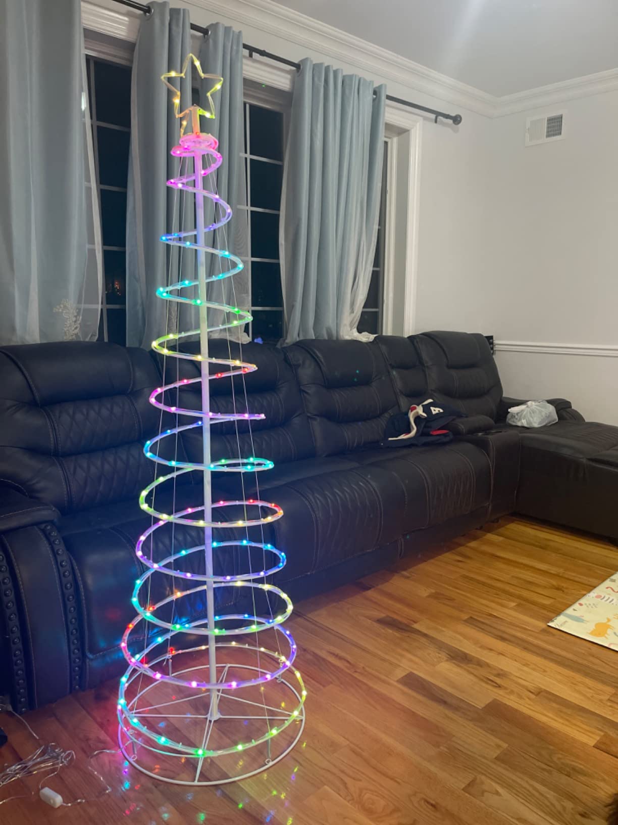6 ft. spiral christmas tree