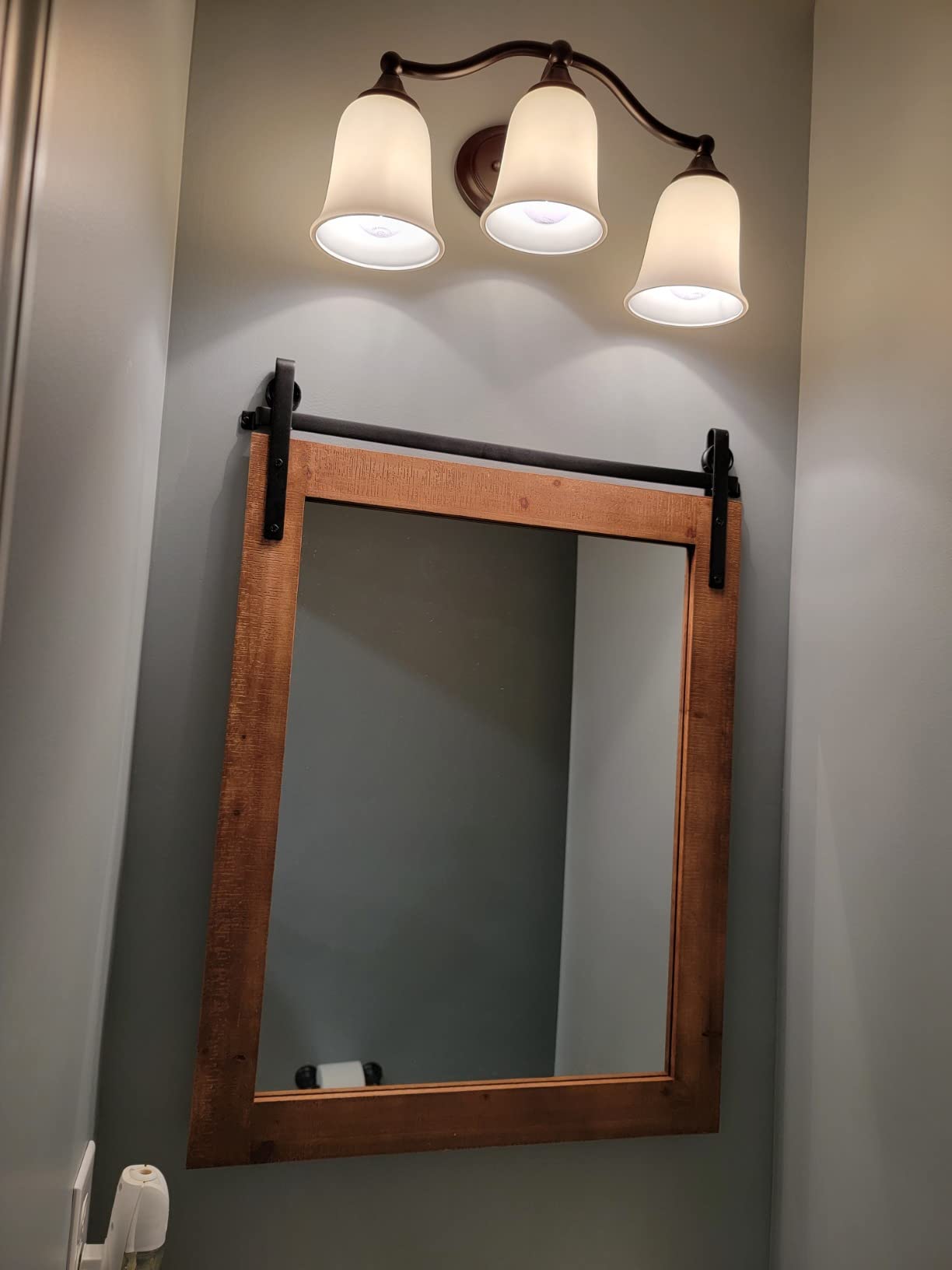 Great mirror for powder room