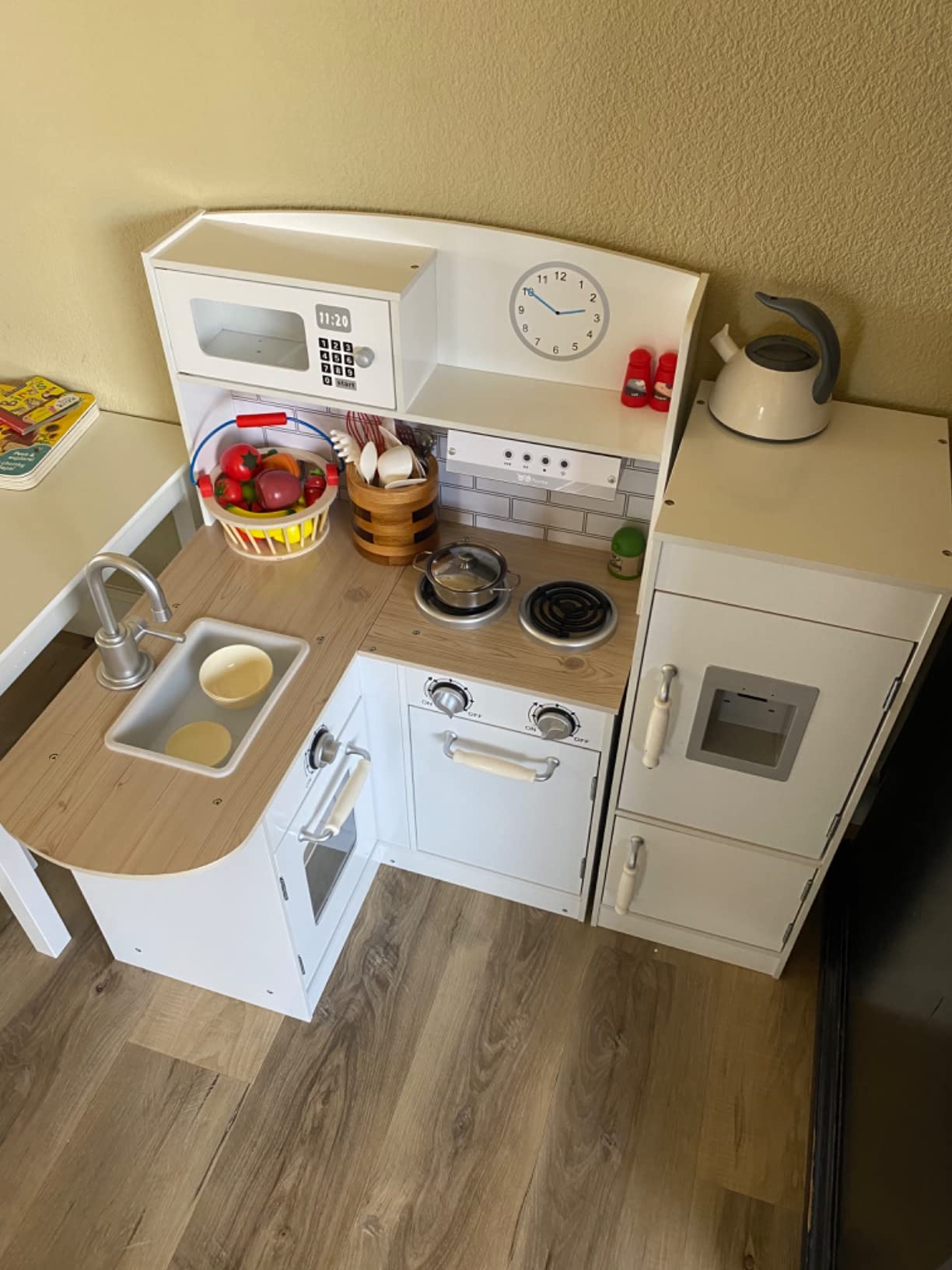 Perfect little kitchen!