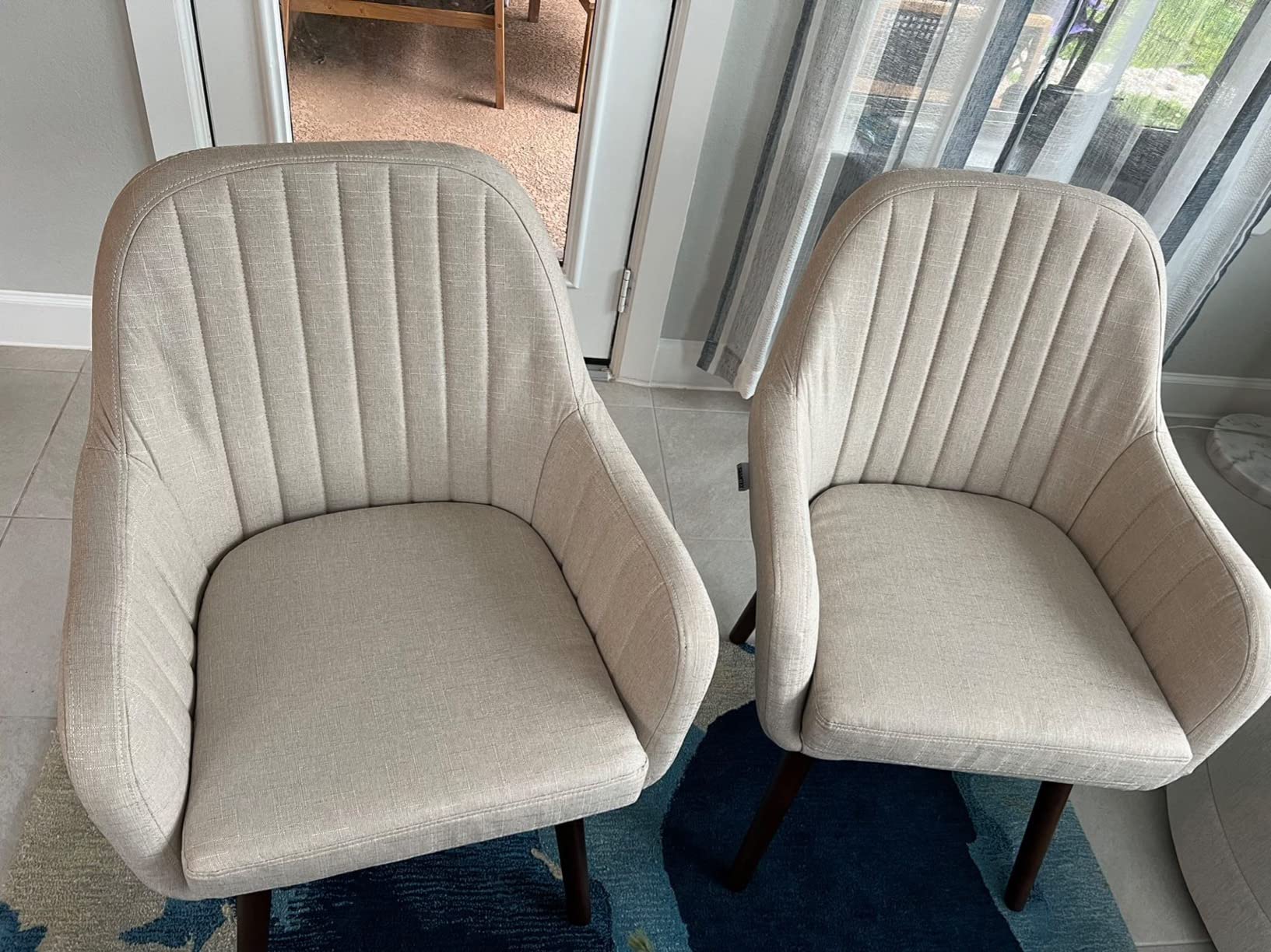 Beautiful chairs& excellent customer service !