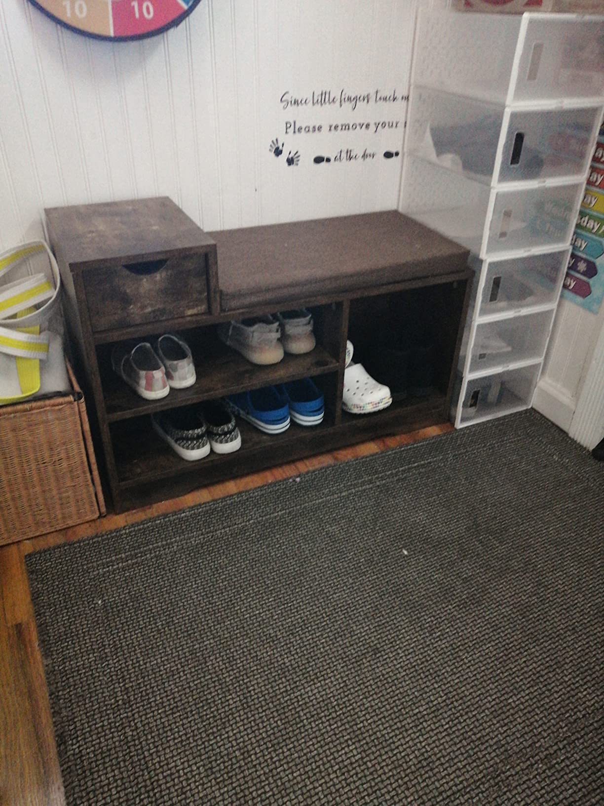 shoe cabinet that can sit