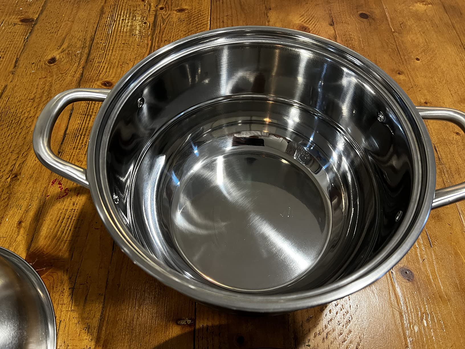 this steamer pot is a must-have for your kitchen